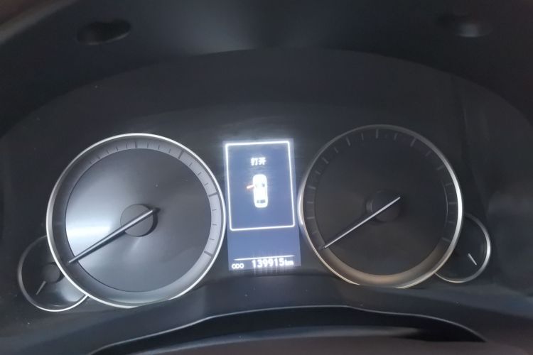 雷克萨斯ES 2016款 200 Midnight特别限量版中控内饰15