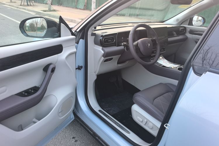 零跑汽车 零跑C11 2024款 增程 300尊享版中控内饰7002