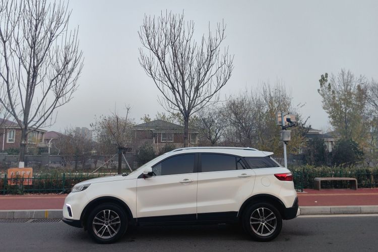 福特 领界 2019款 EcoBoost 145 CVT铂领型 国VI车身外观6002