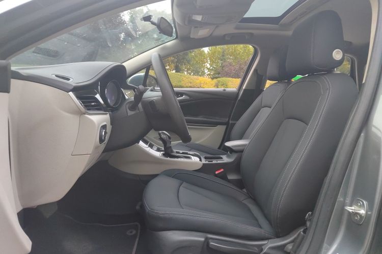 别克 威朗 2020款 15T 自动进取型中控内饰7001