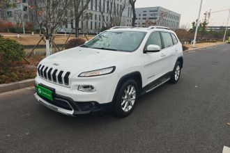 Jeep 自由光 2016款 2.0L 优越版
