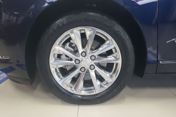 别克GL8 2020款 Avenir艾维亚 四座尊礼版车身外观6005