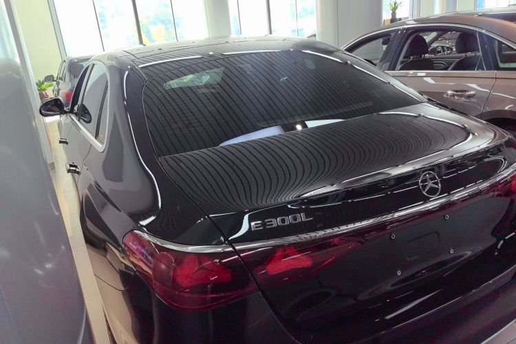 奔驰E级 2024款 E 300 L 时尚型车身外观6005