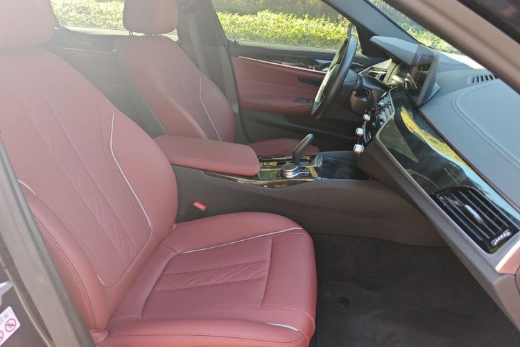 宝马5系 2022款 改款 525Li M运动套装局部细节41