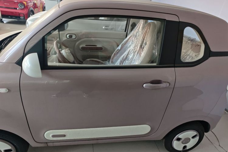 奔腾小马 2025款 222km 灵动马中控内饰7003