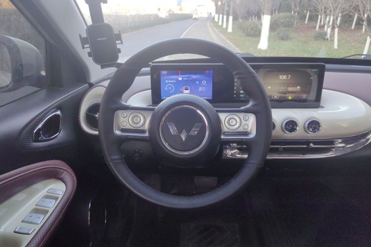 五菱汽车 五菱缤果 2023款 203km 舒享款中控内饰7005