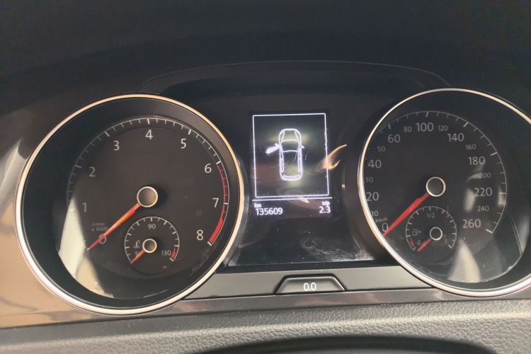 大众 高尔夫 2017款 230TSI 自动舒适百万辆纪念版中控内饰15