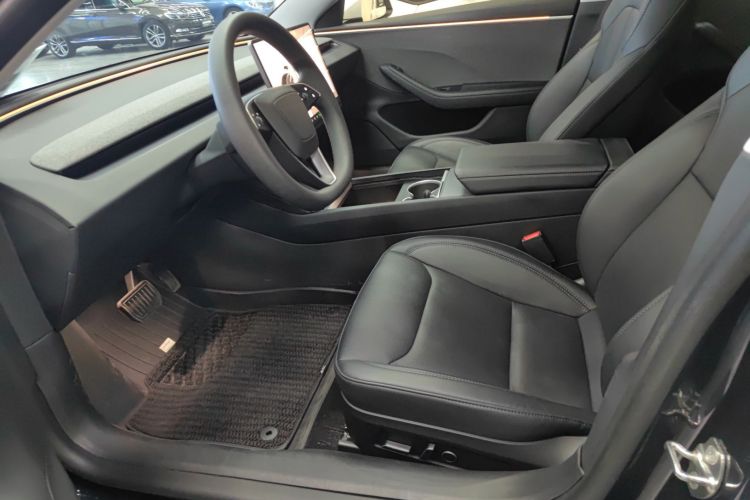 特斯拉 Model 3 2023款 后轮驱动版局部细节19