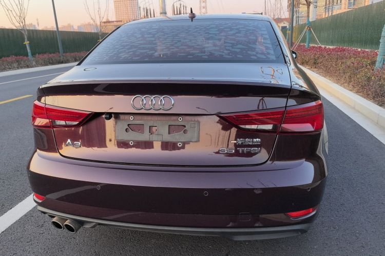 奥迪A3 2018款 30周年年型 Limousine 35 TFSI 进取型车身外观6004