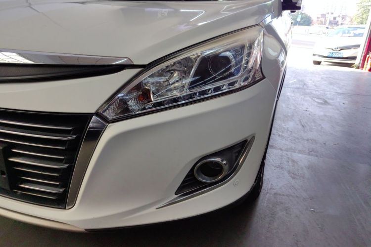 纳智捷 优6 SUV 2015款 1.8T 智尊型局部细节36