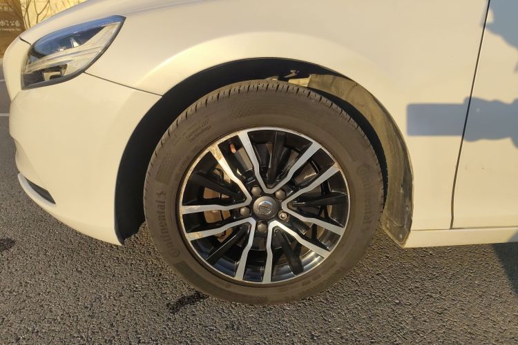 沃尔沃V40 2017款 T3 智逸版车身外观6006