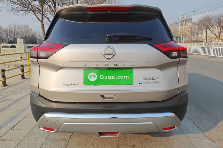 日产 奇骏 2023款 e-POWER 超混双电机四驱至尊版车身外观6004