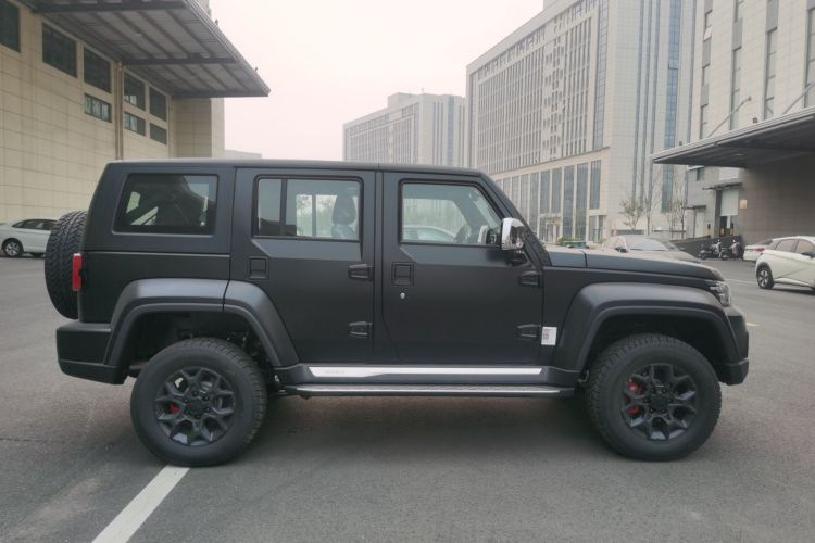 北京越野 北京BJ40 2024款 2.0D 刀锋英雄荣耀版车身外观6002