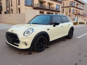 MINI 2021款 1.5T COOPER 经典派 五门版