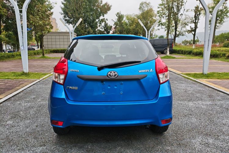 丰田 YARiS L 致炫 2014款 1.3E 自动魅动版车身外观6004