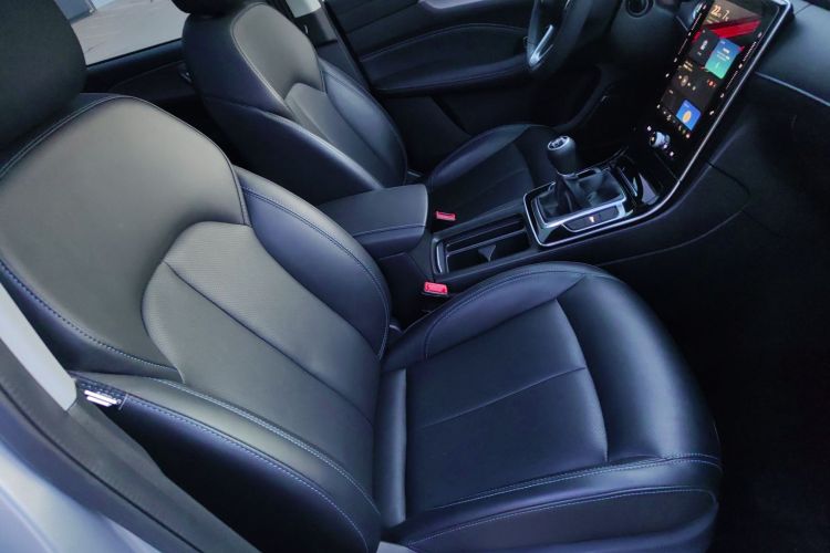 荣威RX5 2020款 PLUS 300TGI 手动Ali国潮豪华版局部细节41