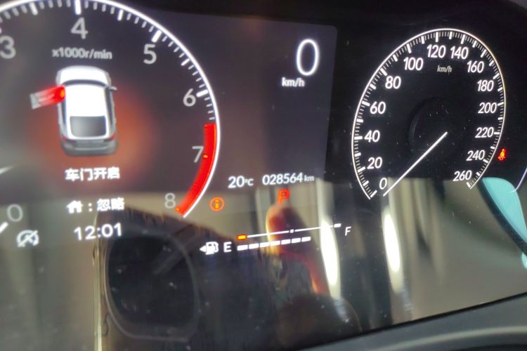 本田 思域 2023款 HATCHBACK 240TURBO CVT极跃版中控内饰15