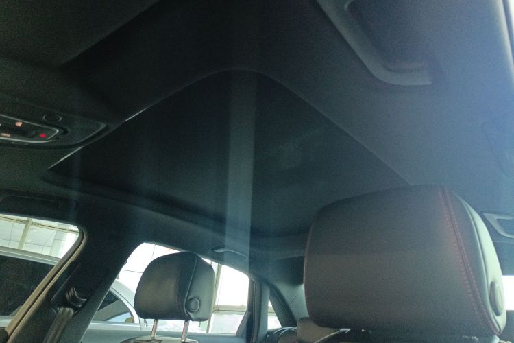 奥迪A4L 2025款 200万辆悦享版 40 TFSI 豪华动感型局部细节22