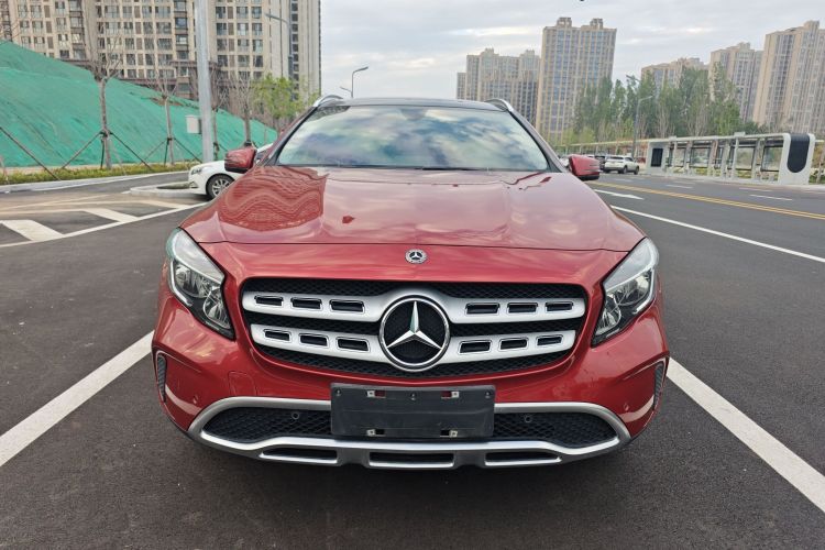 奔驰GLA 2019款 GLA 200 动感型车身外观6001