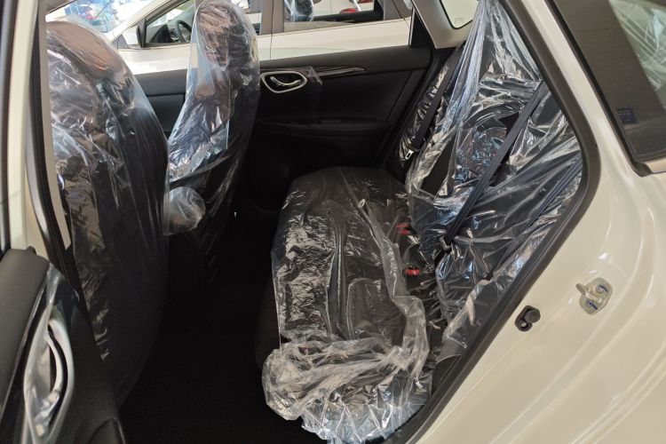 日产 轩逸 2024款 改款三 经典 1.6XE CVT舒适版中控内饰7002