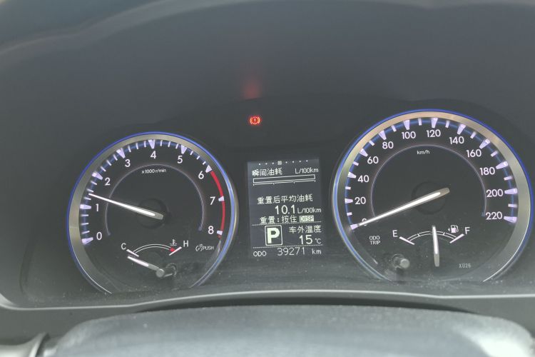 丰田 汉兰达 2017款 2.0T 两驱精英版 5座中控内饰15