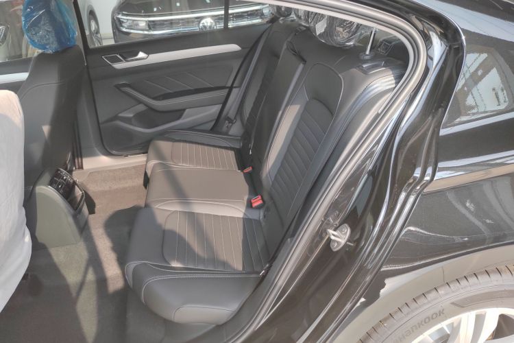 大众 迈腾 2025款 众享款 280TSI DSG舒适型中控内饰7001