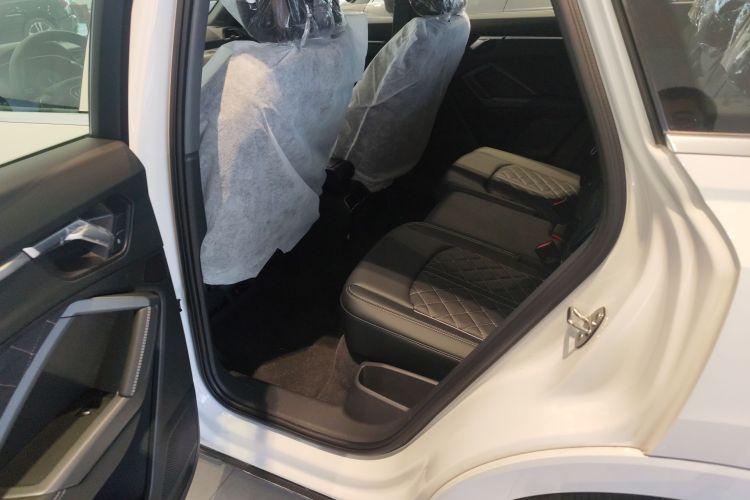 奥迪Q3 2025款 quattro 45周年典藏版 40TFSI 时尚动感型中控内饰7002