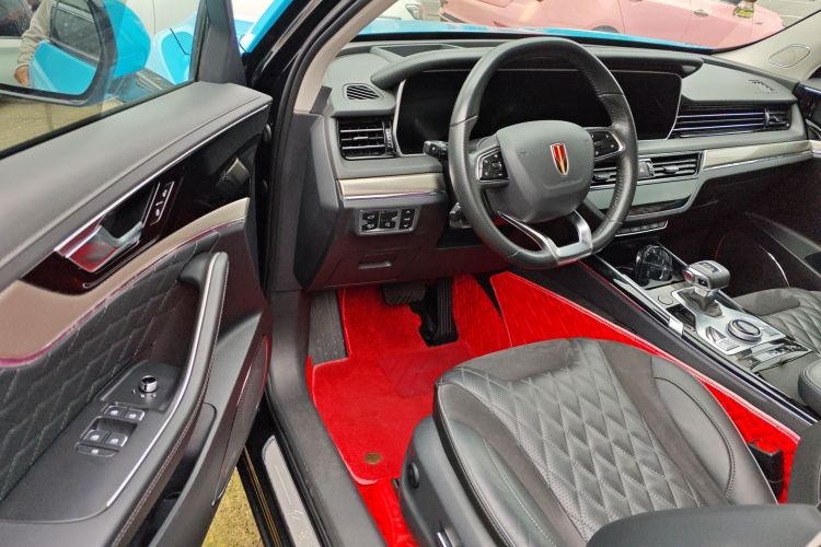 红旗HS5 2019款 2.0T 智联旗享版中控内饰7002