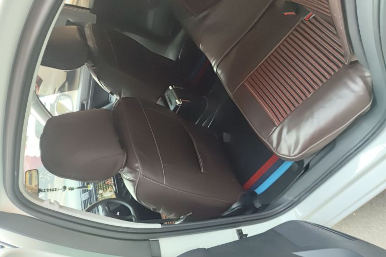 大众 桑塔纳 2021款 1.5L 手动风尚版局部细节9009