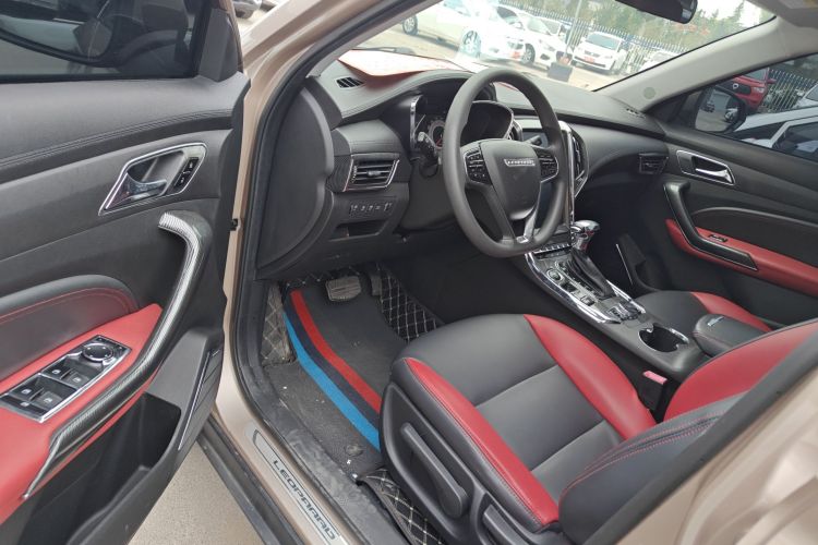 猎豹汽车 猎豹CS9 2017款 1.5L CVT舒适型中控内饰7002