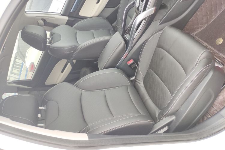 吉利汽车 2022款 博越X 1.8TD DCT智慧型局部细节41