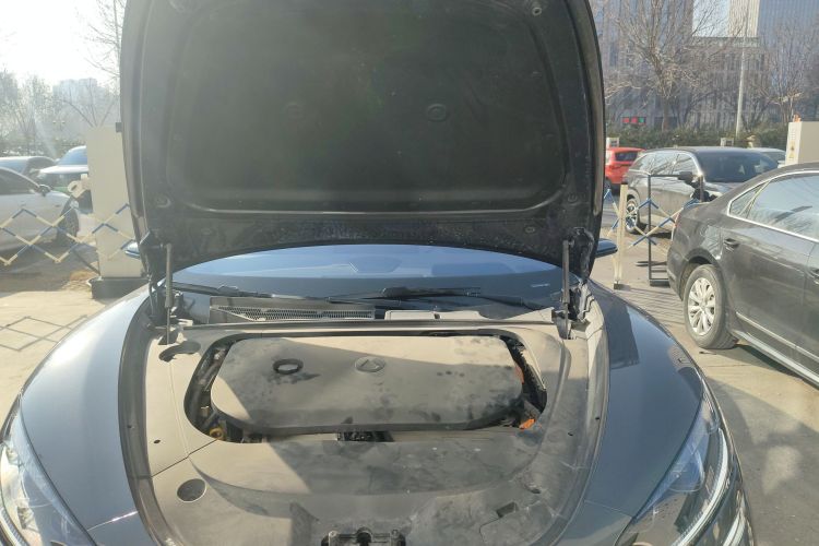 腾势Z9 2024款 1100km 四驱Ultra版中控内饰7004