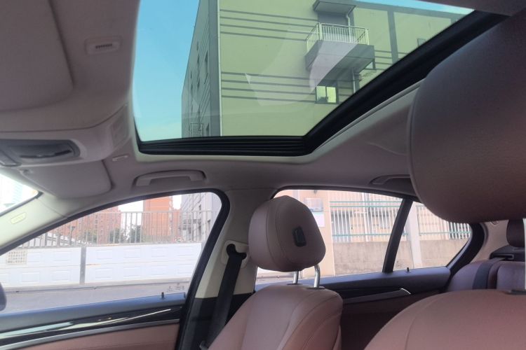 宝马5系(进口) 2015款 520i 典雅型局部细节22