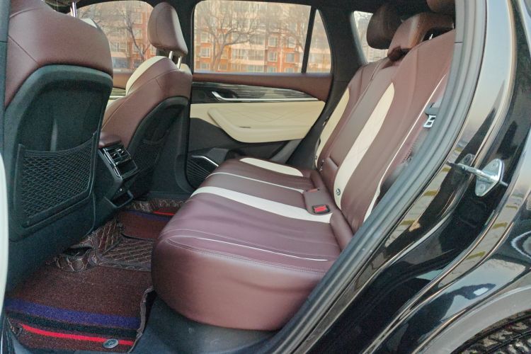 吉利汽车 星越L 2021款 2.0TD DCT EVO两驱尊贵型中控内饰7003