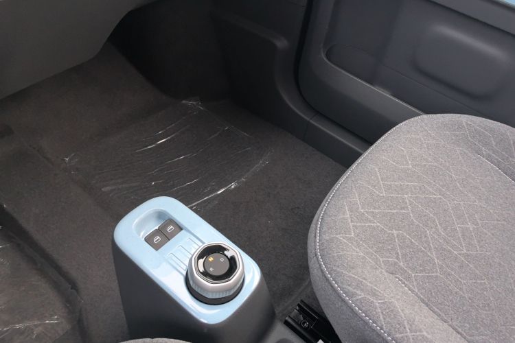 吉利银河 2024款 熊猫mini 200km 耐力熊局部细节9001