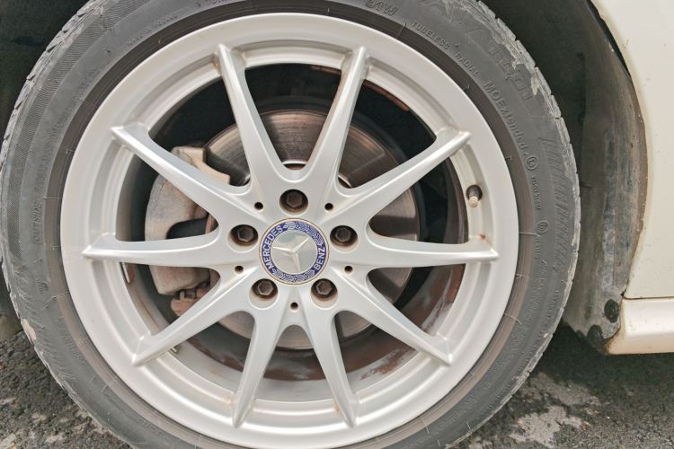 奔驰B级 2015款 B 200 动感型车身外观6007