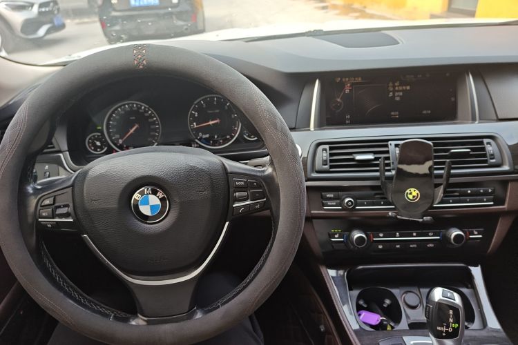 宝马5系 2017款 525Li 豪华设计套装中控内饰7003