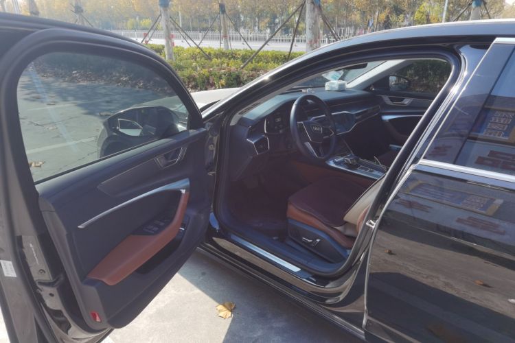 奥迪A6L 2024款 40 TFSI 豪华致雅型中控内饰7002