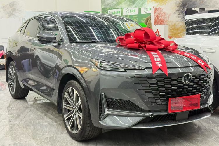 长安UNI-K 2024款 2.0T 两驱全球行版车身外观6002