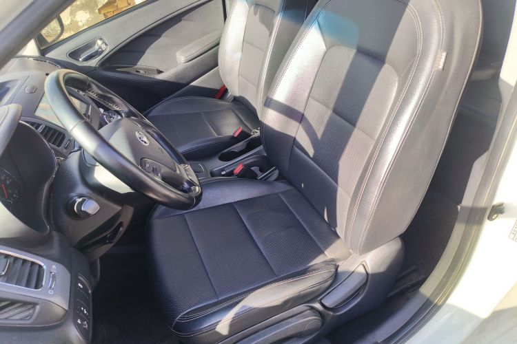 起亚K3 2015款 1.6L 自动DLX局部细节19