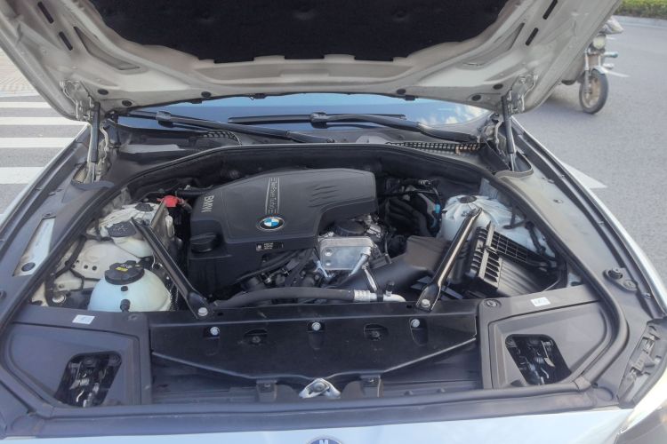 宝马5系(进口) 2015款 520i 典雅型局部细节24