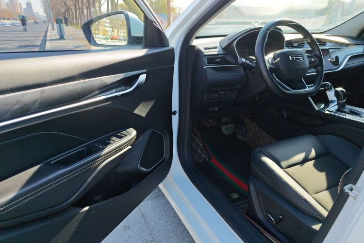 吉利汽车 缤瑞 2021款 1.4T CVT亚运版中控内饰7004