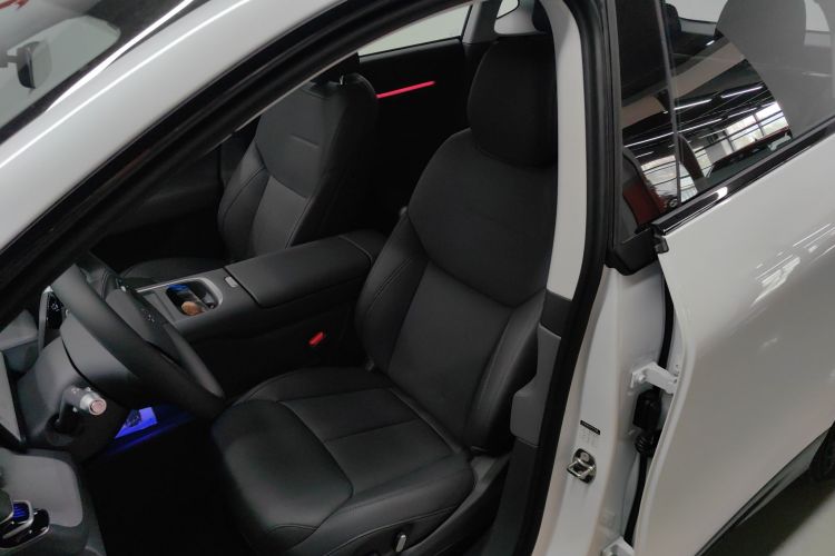 小鹏G6 2025款 625 长续航 Max 科技版局部细节19