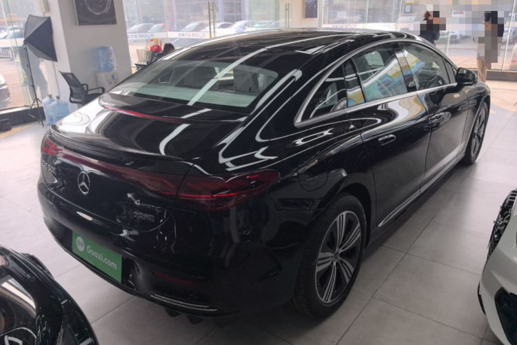 奔驰EQE 2025款 500 4MATIC 豪华版车身外观6006