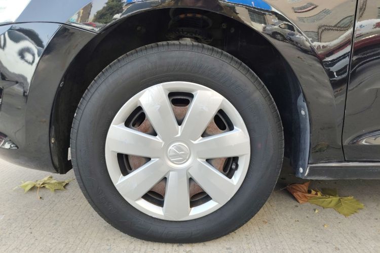 大众 桑塔纳 2015款 1.6L 自动风尚版车身外观6008