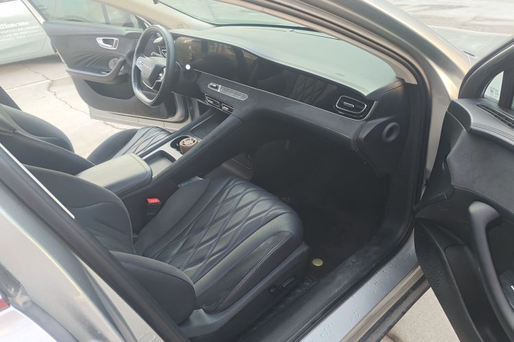 荣威D7 2023款 DMH 125km 旗舰版中控内饰7004