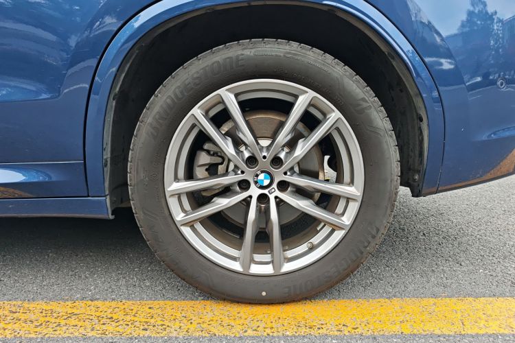 宝马X3 2020款  xDrive28i M运动套装车身外观6007