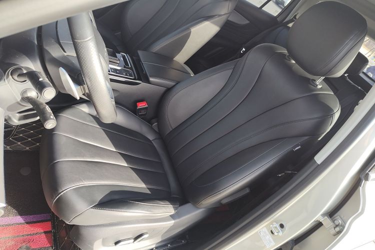 荣威RX5 MAX 2019款 300TGI 自动智驾健康舱版中控内饰7001