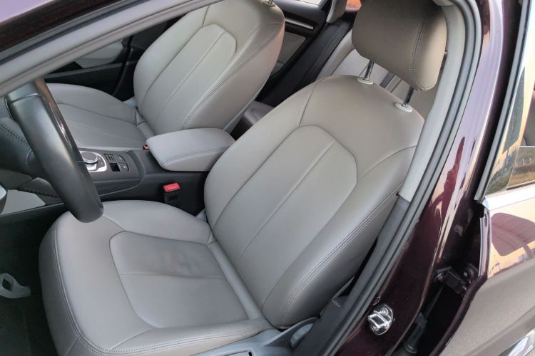 奥迪A3 2018款 30周年年型 Limousine 35 TFSI 进取型局部细节19