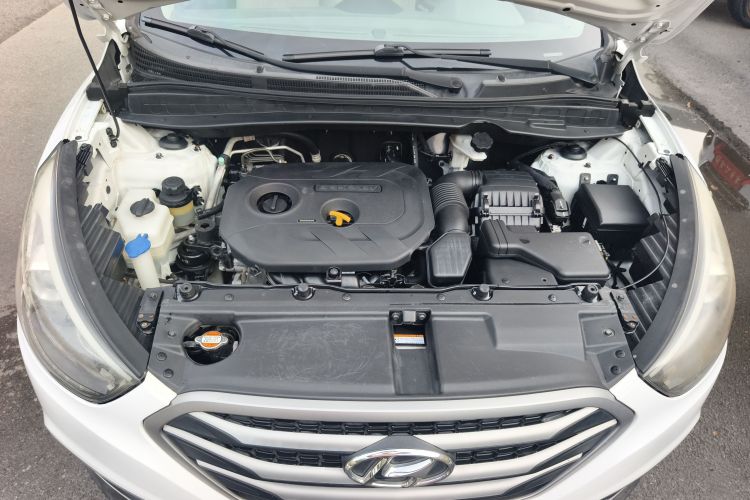 北京现代ix35 2013款 2.0L 自动两驱舒适型GL 国IV局部细节9007